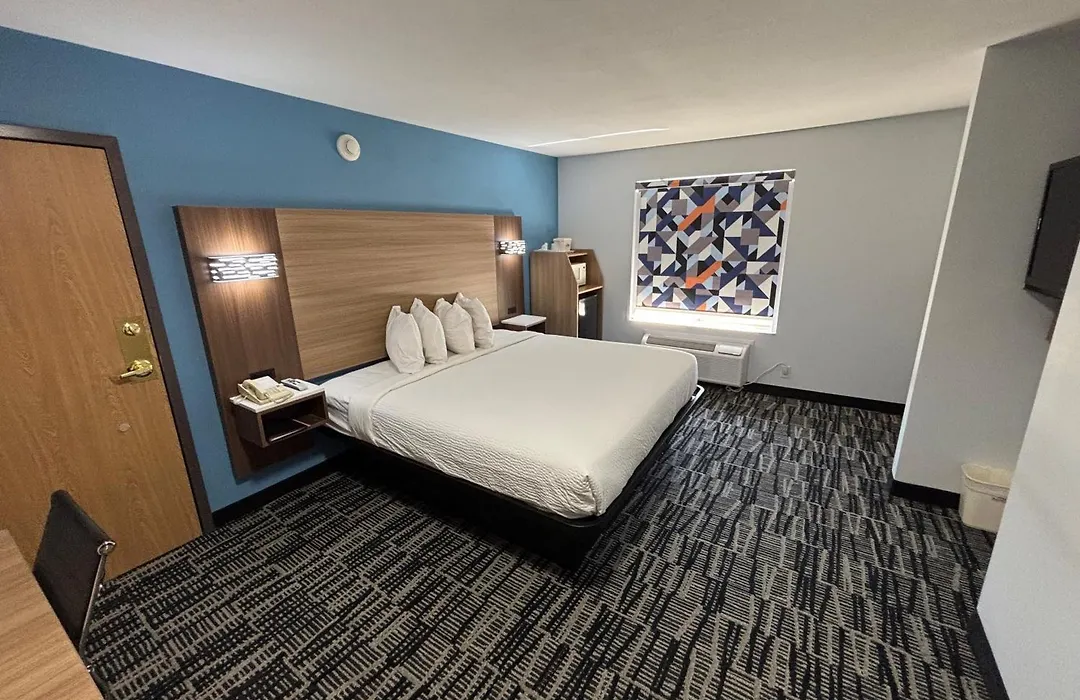 Baymont By Wyndham Jacksonville-1