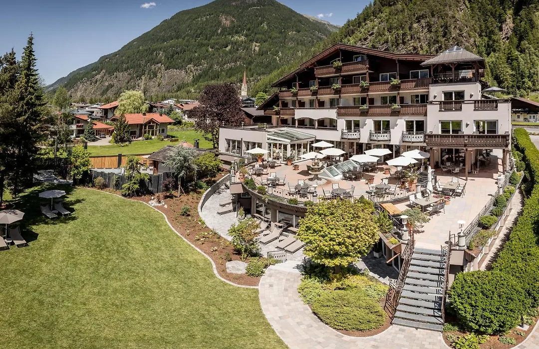 Hotel Rita-1