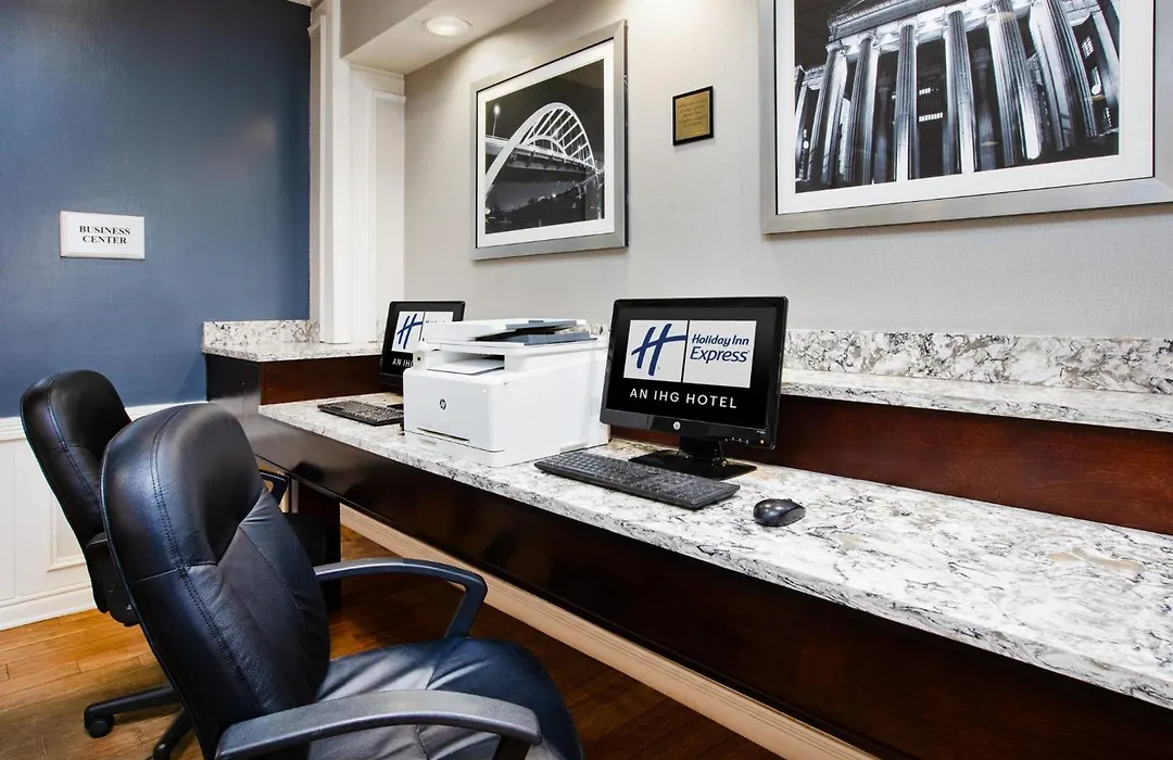 Holiday Inn Express Nashville-Downtown - Broadway By Ihg-1