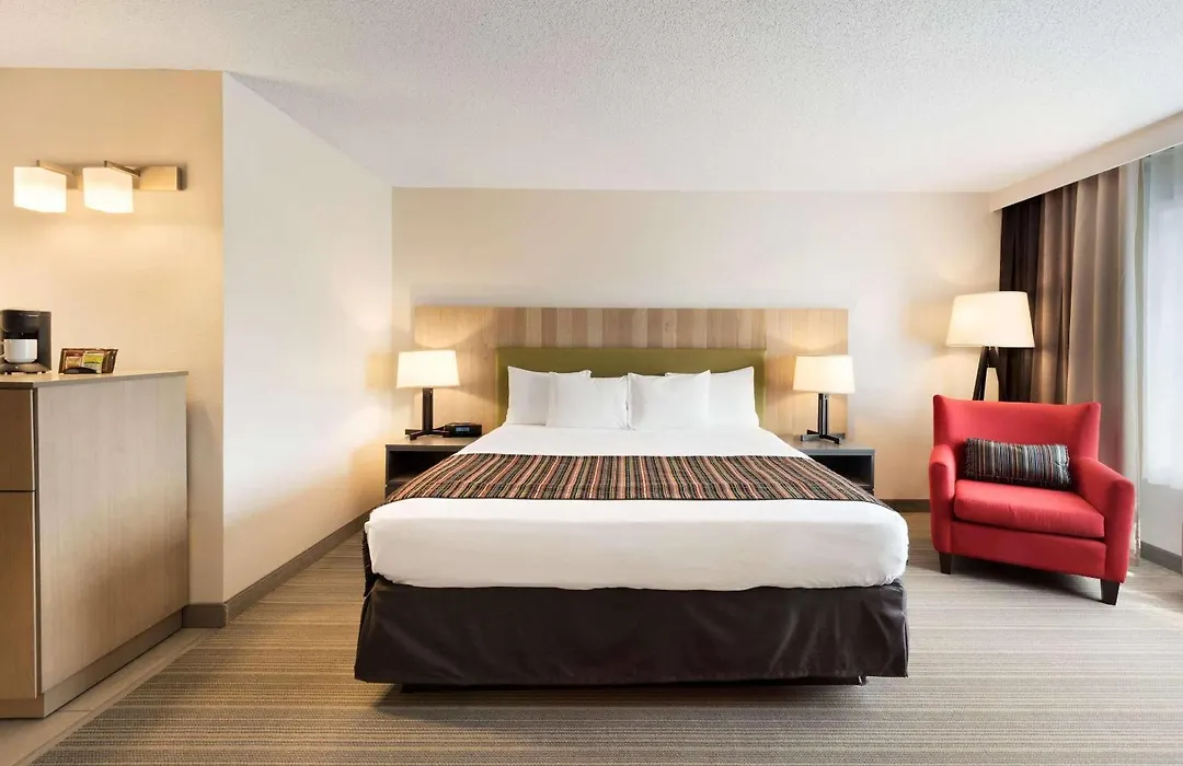 Country Inn & Suites By Radisson, Chippewa Falls, Wi-1