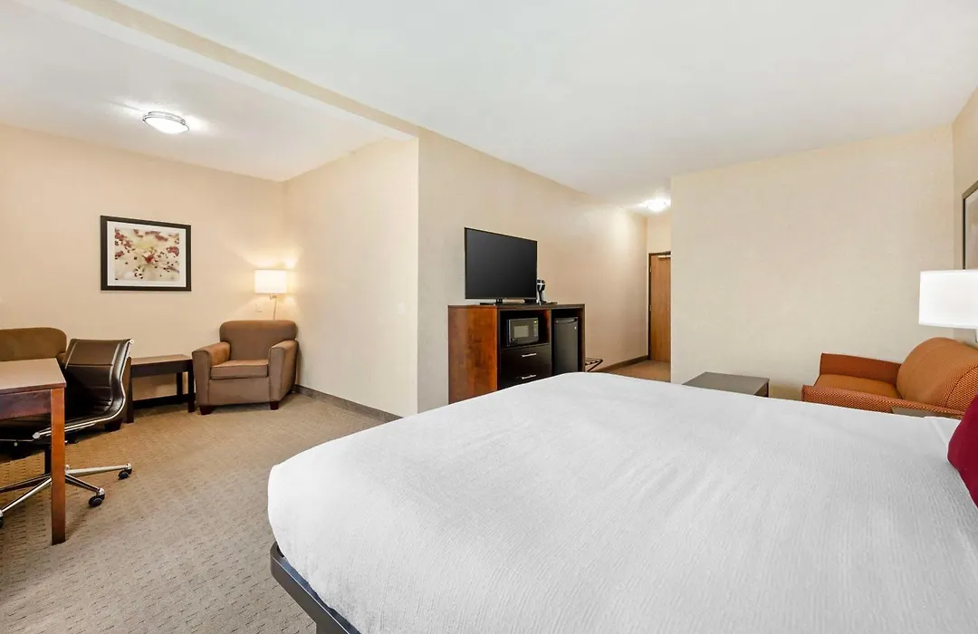 Best Western Plus Howe Inn-1