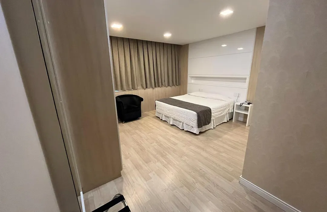 Holiday&Business Hotel - Em frente ao Centro de Eventos e Arena Conda-1