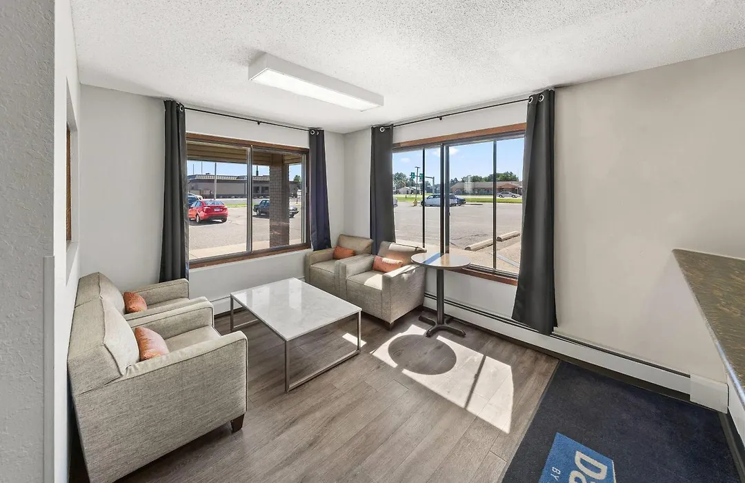 Days Inn By Wyndham Winona-1