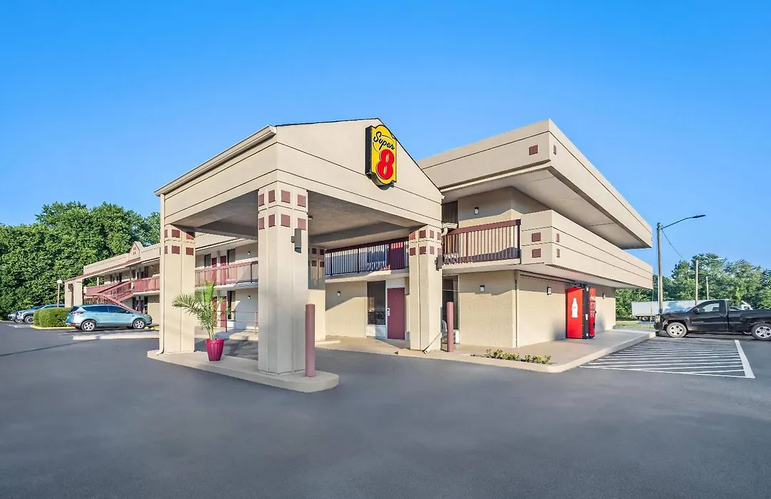 Super 8 By Wyndham Commerce-1