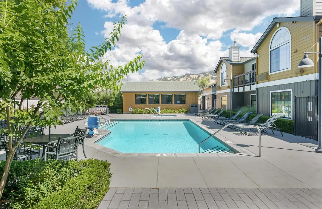 Best Western Plus Stevenson Manor-1