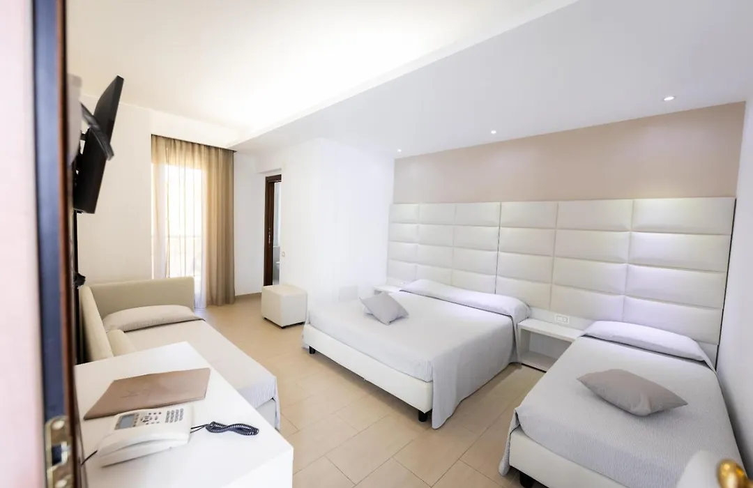Hotel Vittoria-1
