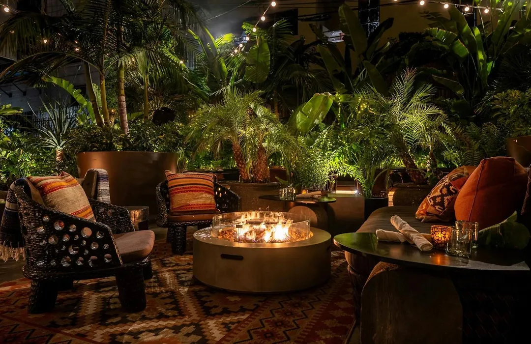 Hollywood Volume, A Tribute Portfolio Hotel-1