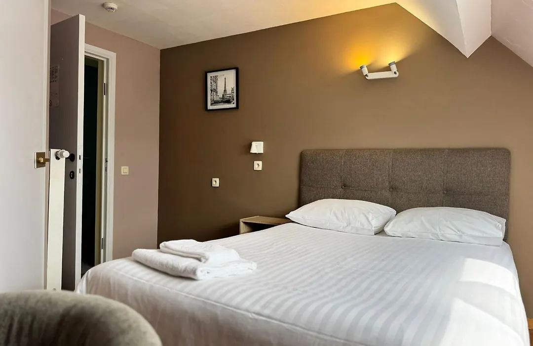 Family Hotel-1