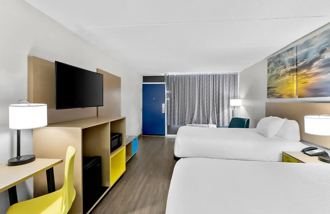 Days Inn By Wyndham Seneca-Clemson-1