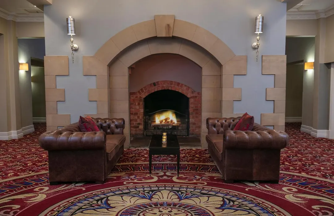 Crabwall Manor Hotel & Spa-1