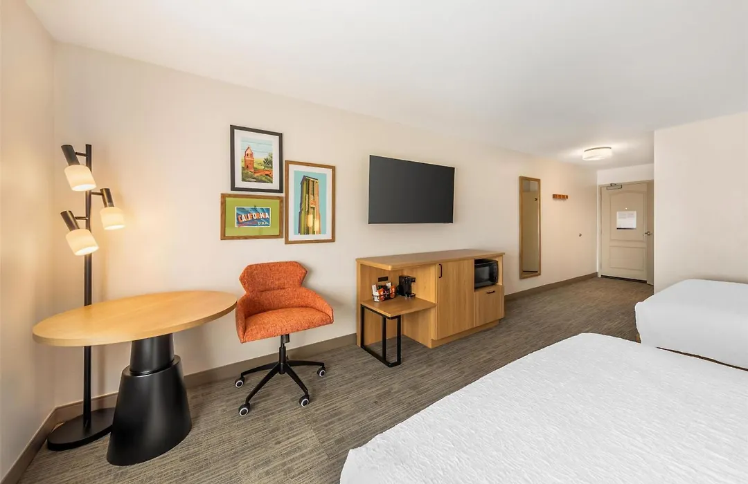 Hampton Inn & Suites Moreno Valley-1