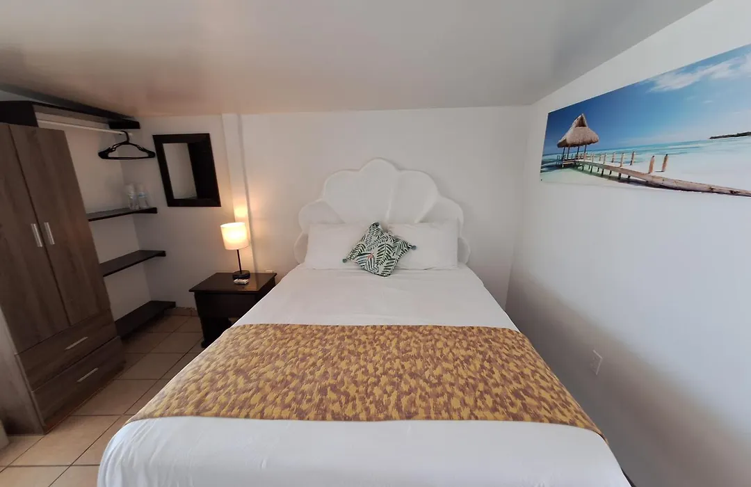 #7 Beach Front Private Room-1