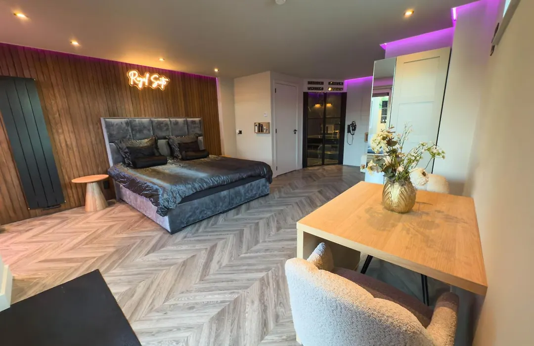 Royal Suite-1