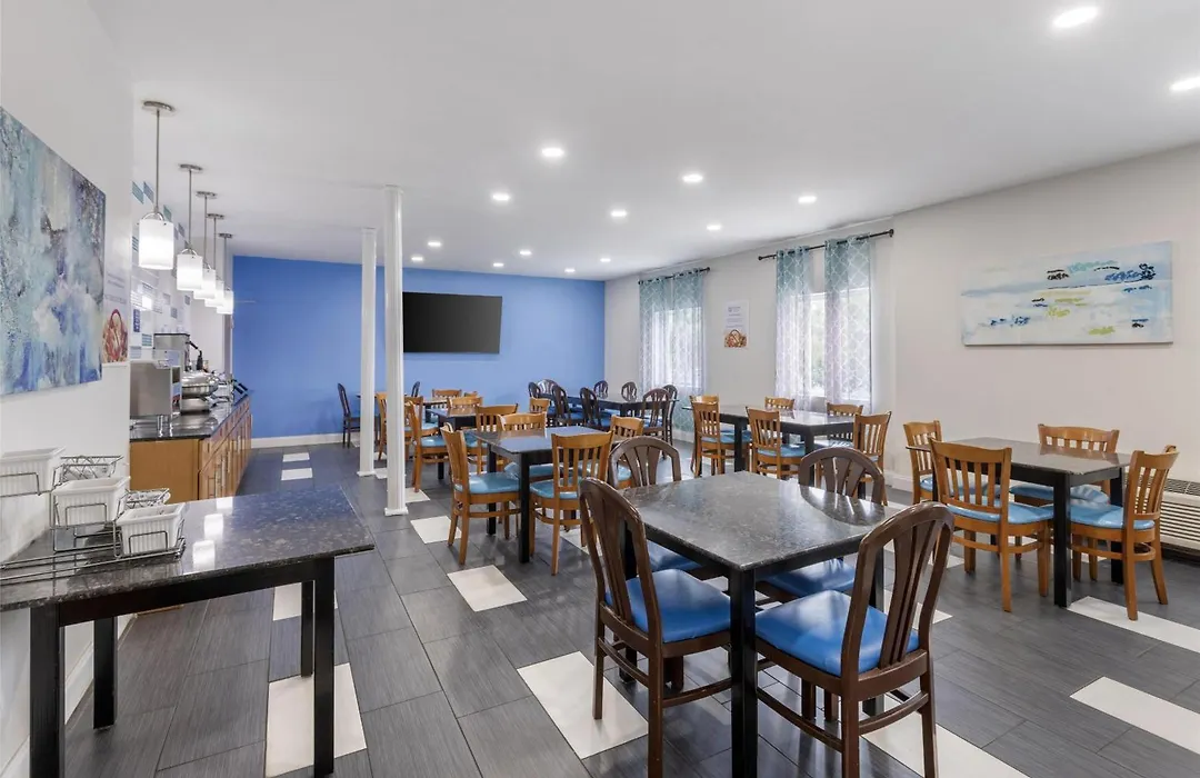 Surestay Plus Hotel By Best Western Niagara Falls East-1