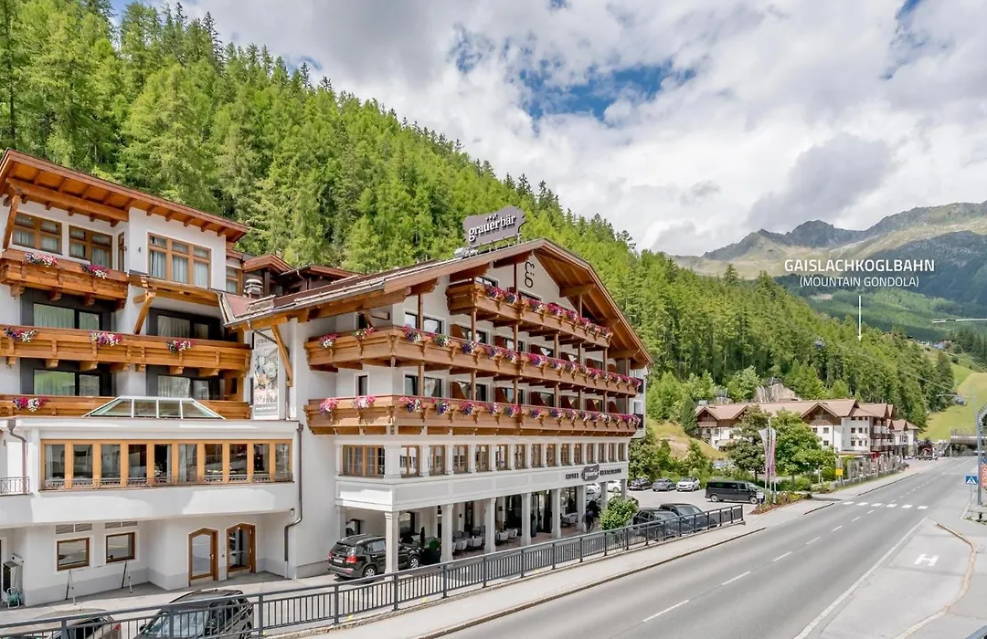 Hotel Grauer Bär-1