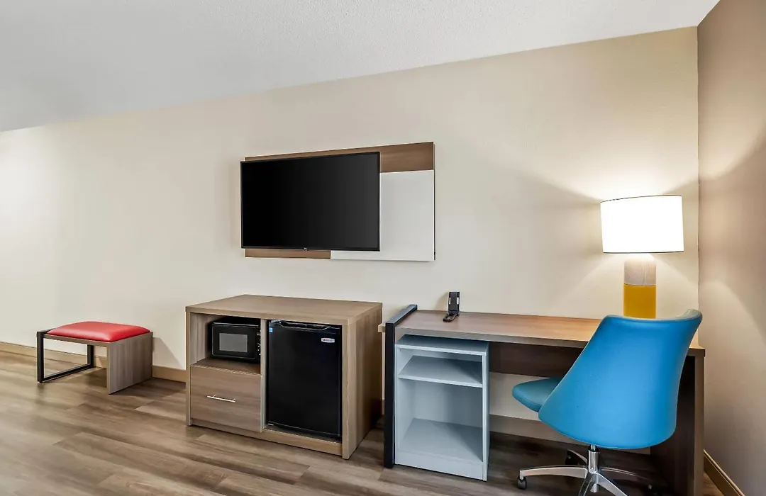 Comfort Inn Emporia-1