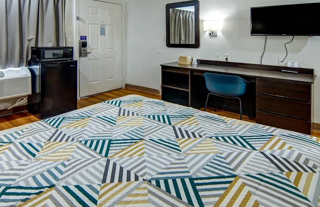 Motel 6-Longview, Tx-1