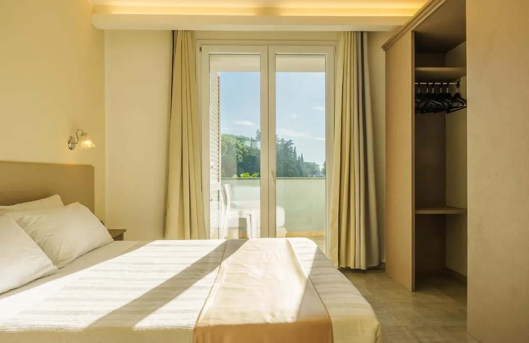 Golden Apartments-1
