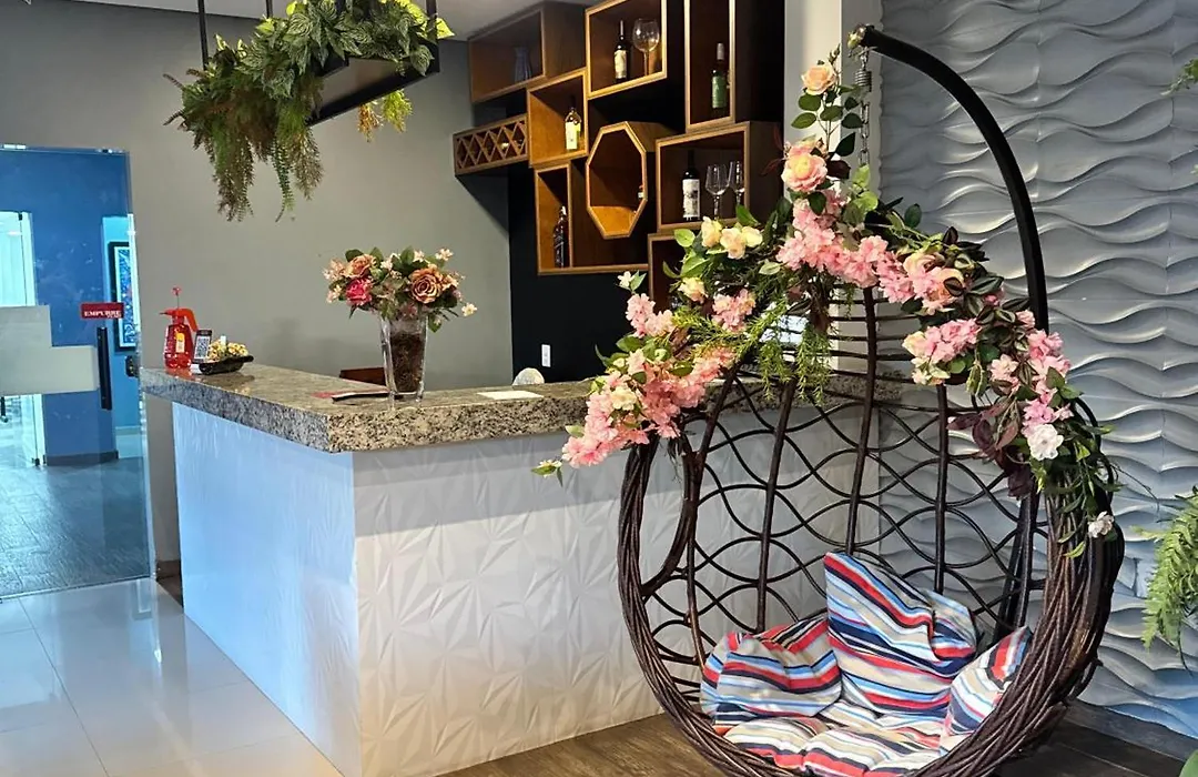 Inacio'S Plaza Hotel-1