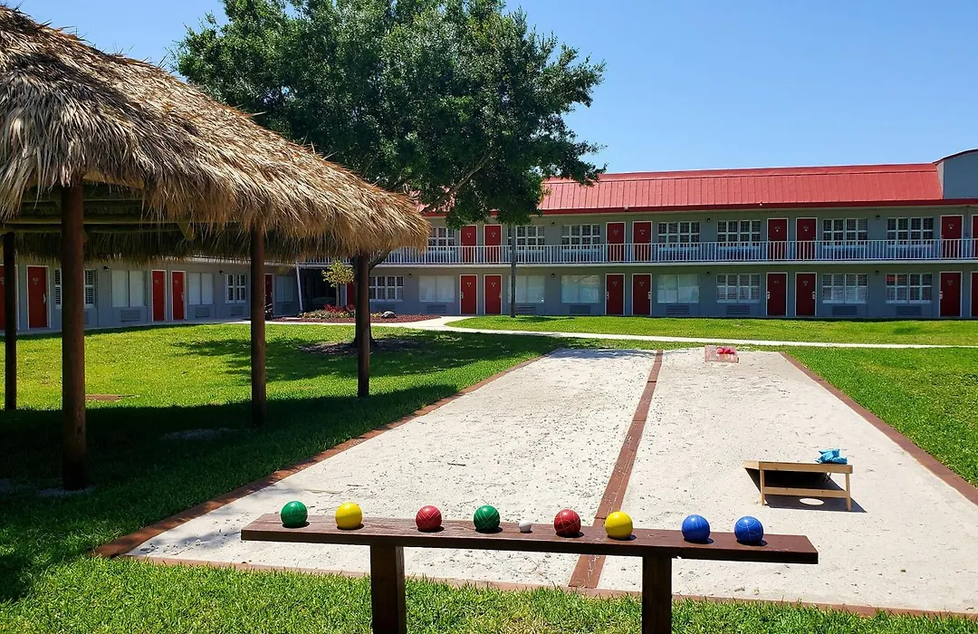Vero Beach Inn & Suites Vero Beach I-95 (Adults Only)-1