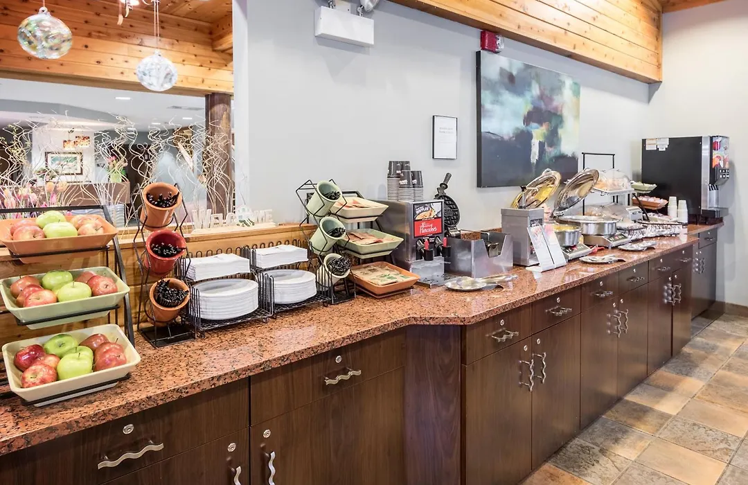 White Pine Inn & Suites-1