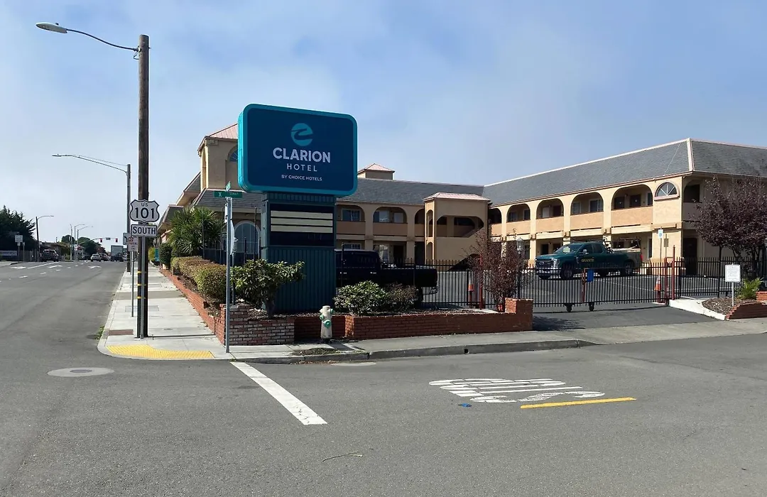 Clarion Hotel By Humboldt Bay-1