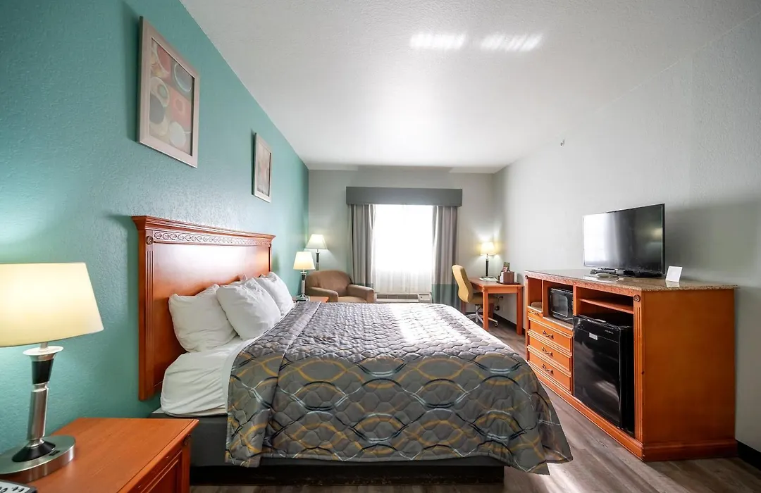 Hiway Inn Express Of Broken Bow-1