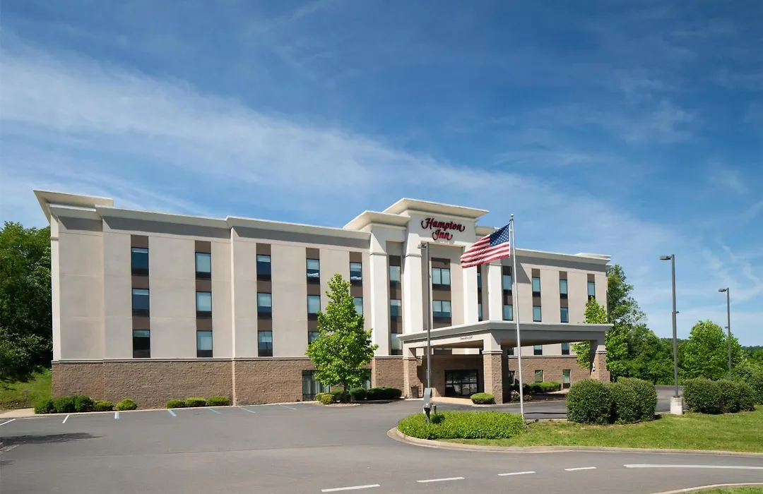 Hampton Inn Fairmont-1