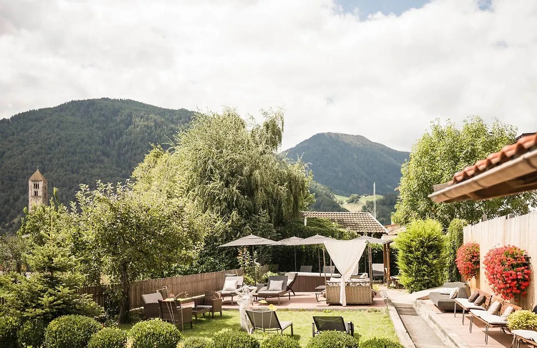 Hotel Tyrol-1