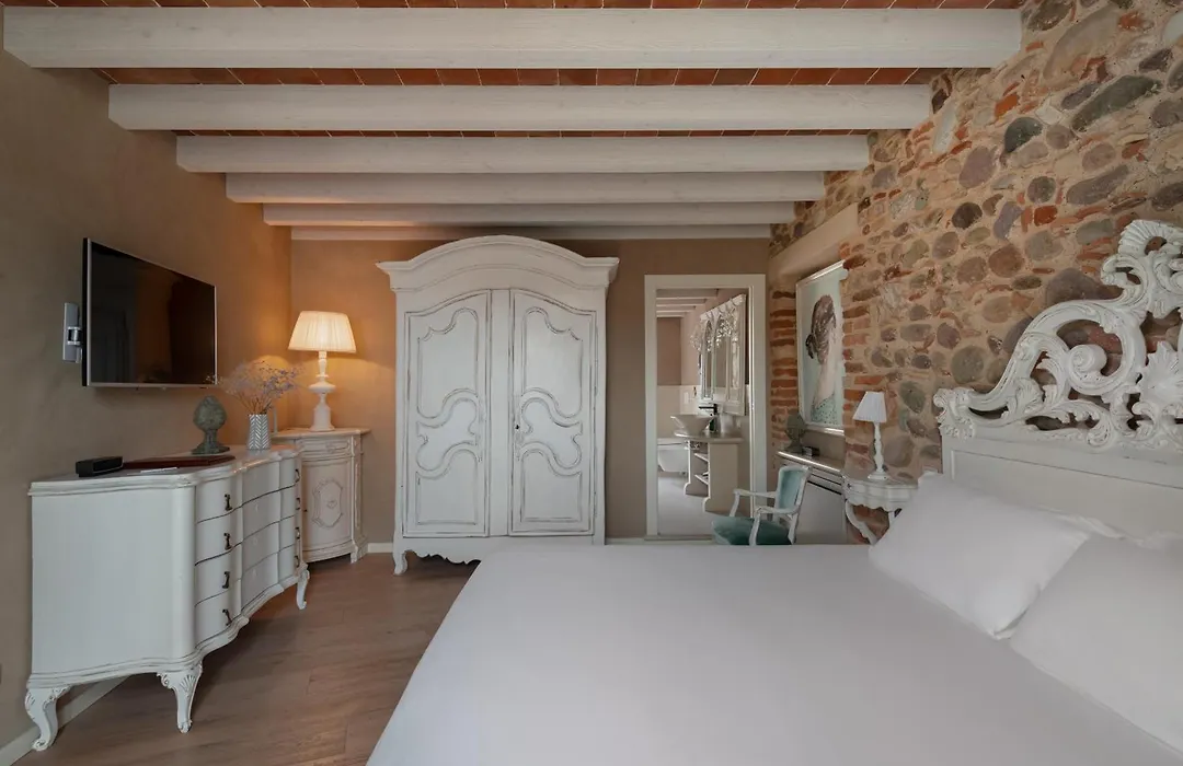 Regia Rosetta - Royal Rooms Borghetto-1