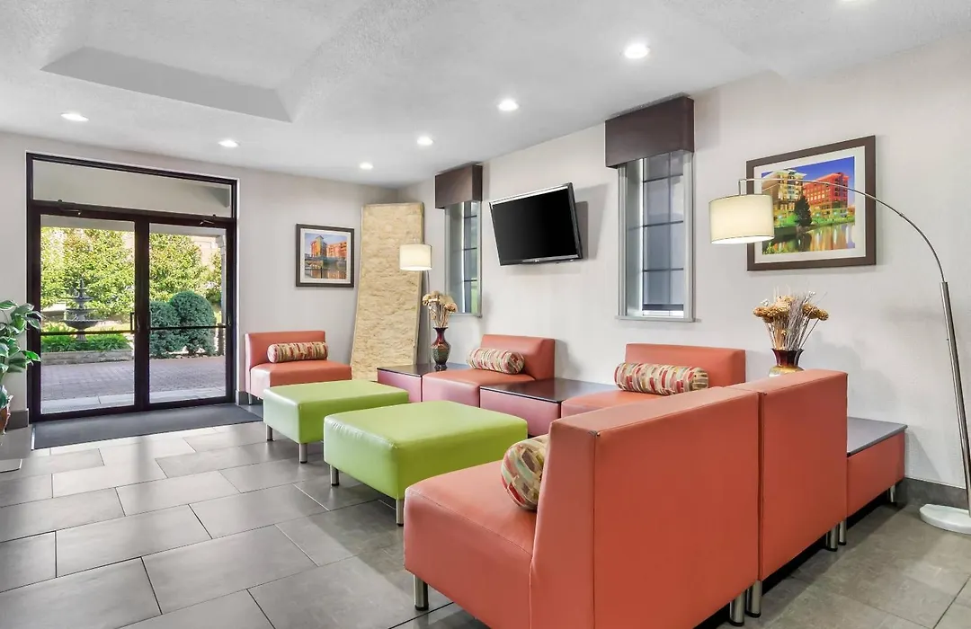 Quality Inn & Suites Greenville - Haywood Mall-1