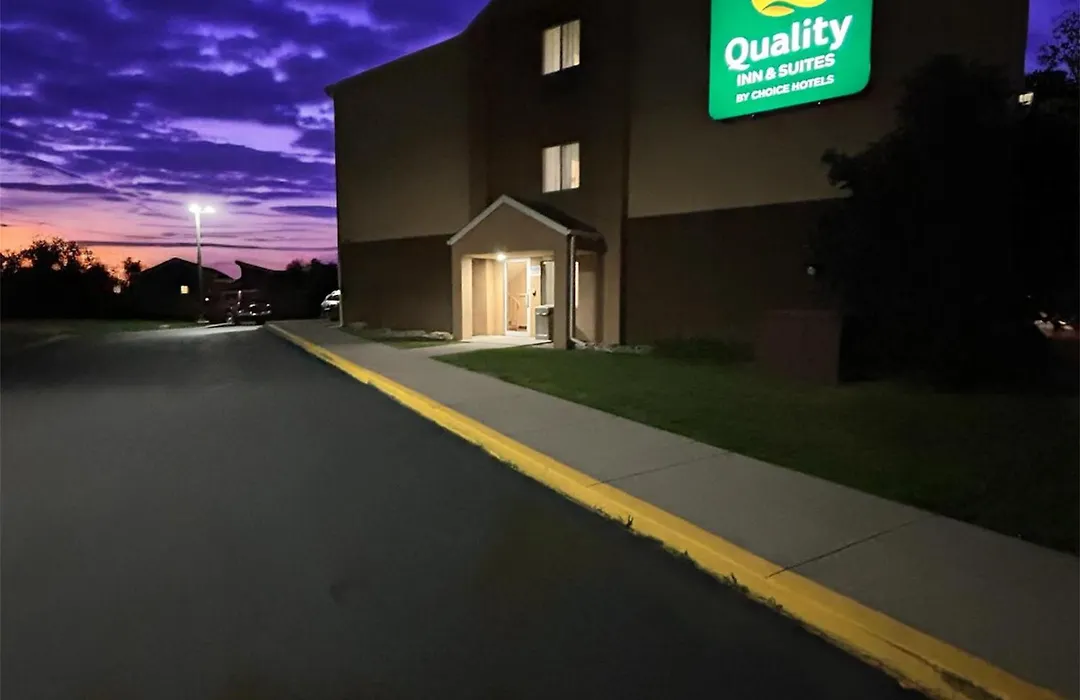 Quality Inn & Suites Bozeman-1