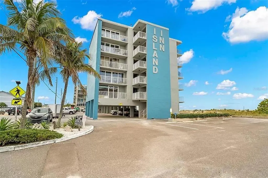 Island Inn Beach Resort-1