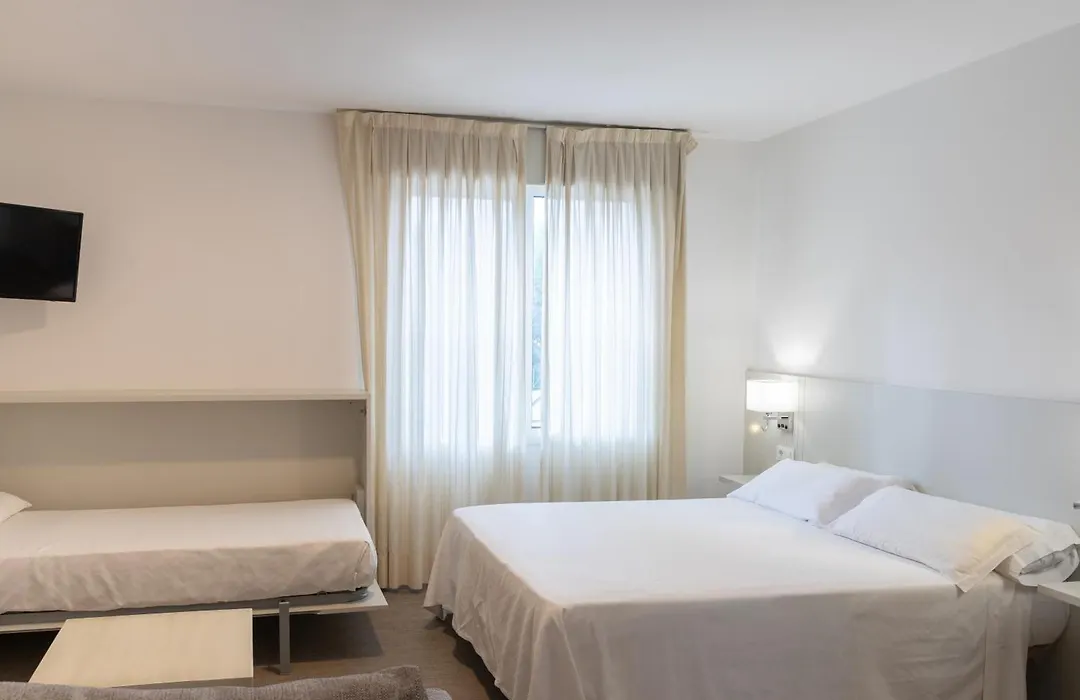 Hotel Apartamentos Dabarca-1