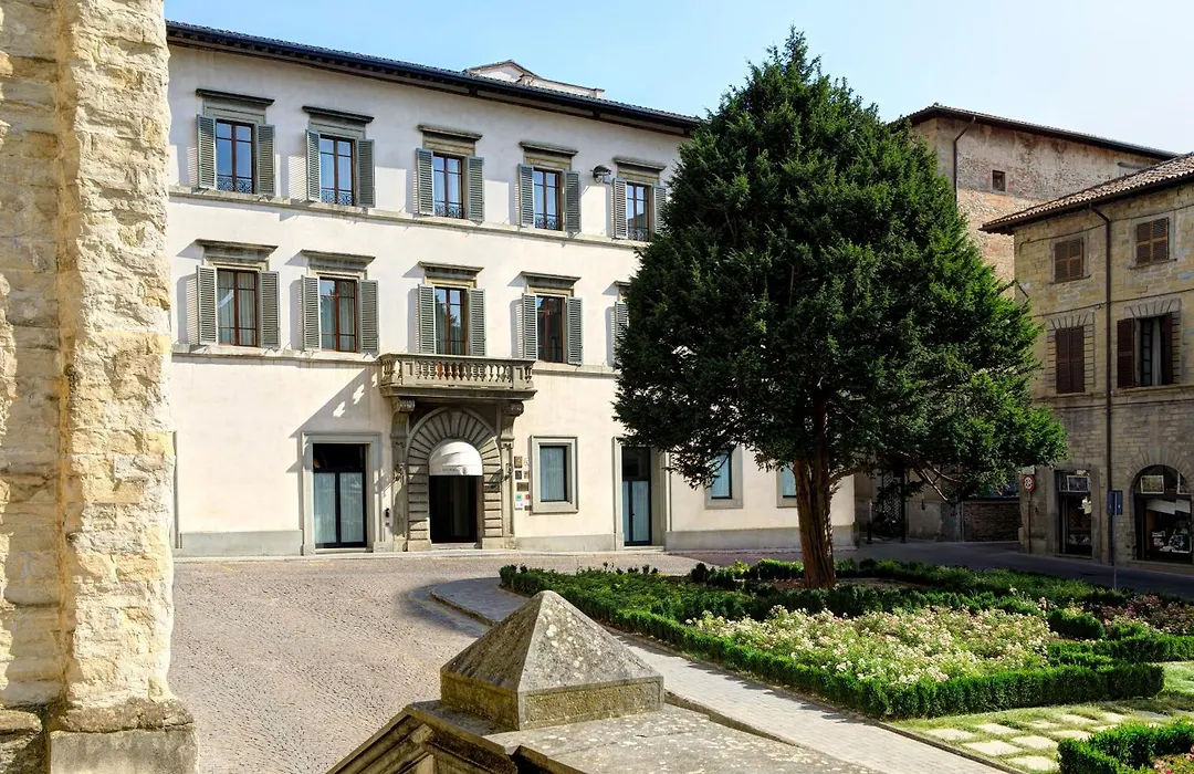 Hotel Tiferno-1