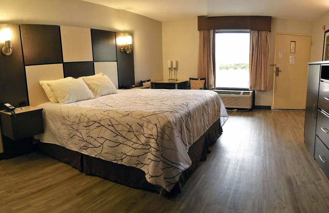 Best Western Cades Cove Inn-1