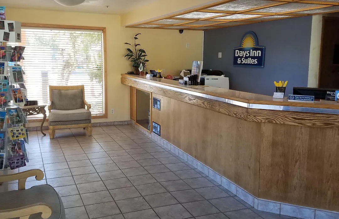 Days Inn & Suites By Wyndham Kanab-1