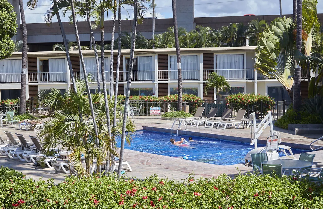 Best Western The Plaza Hotel Honolulu Airport - Free Breakfast-1