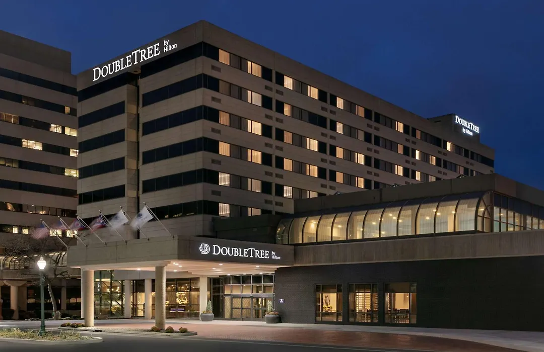 Doubletree By Hilton Canton Downtown-1