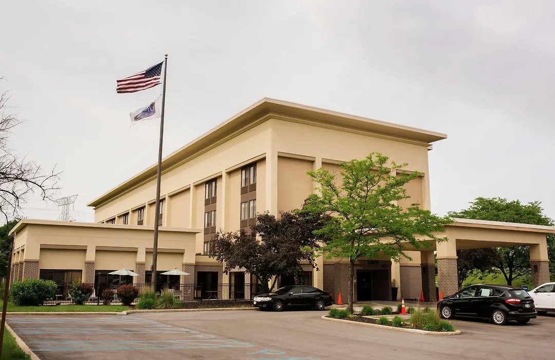 Hampton Inn Milwaukee Northwest-1