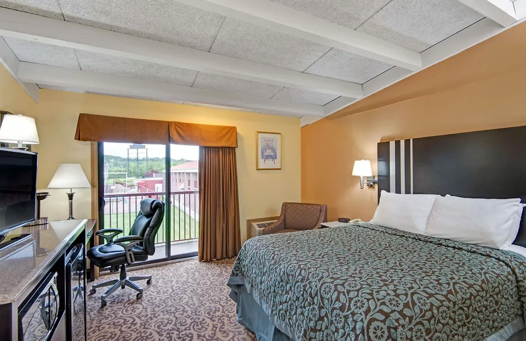 Days Inn By Wyndham Washington-1