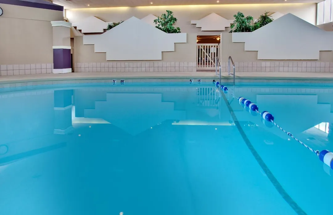 Ramada By Wyndham Midtown Grand Island-1