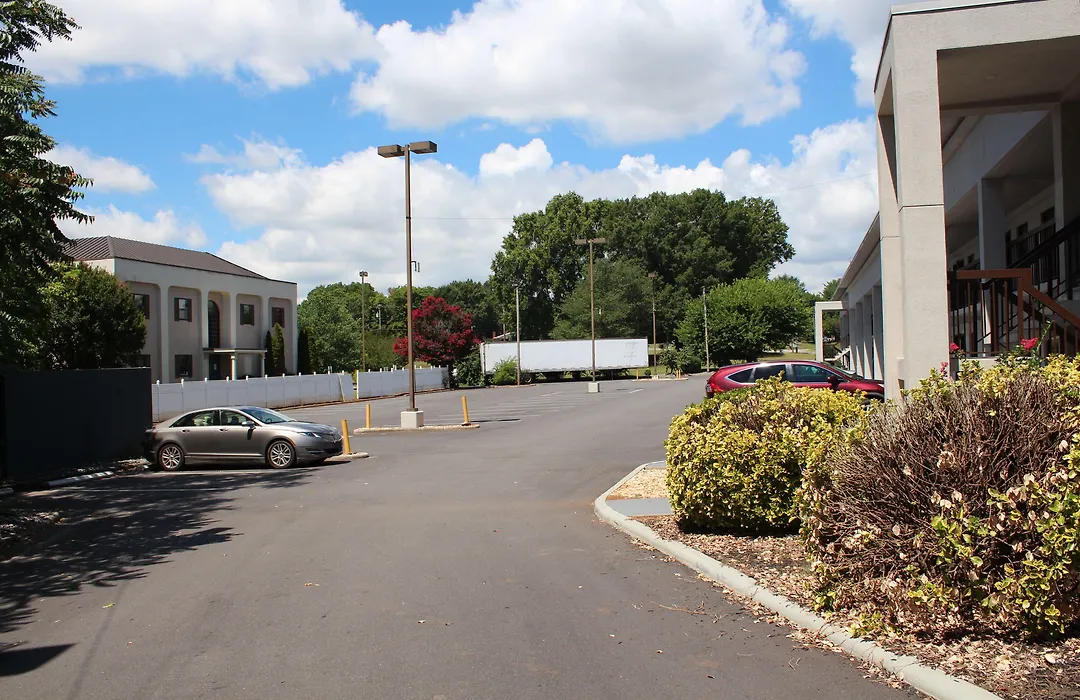 Clarion Pointe Statesville-1