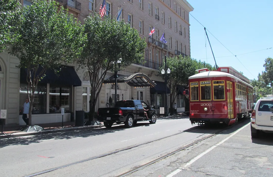 The Lafayette New Orleans By Kasa Living-1