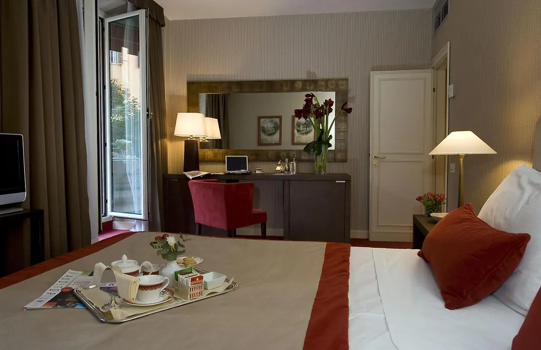 Hotel Dei Borgognoni-1
