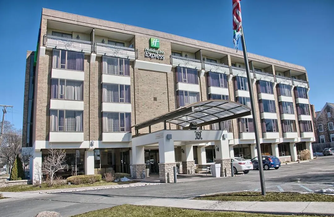 Holiday Inn Express Detroit-Birmingham By Ihg-1