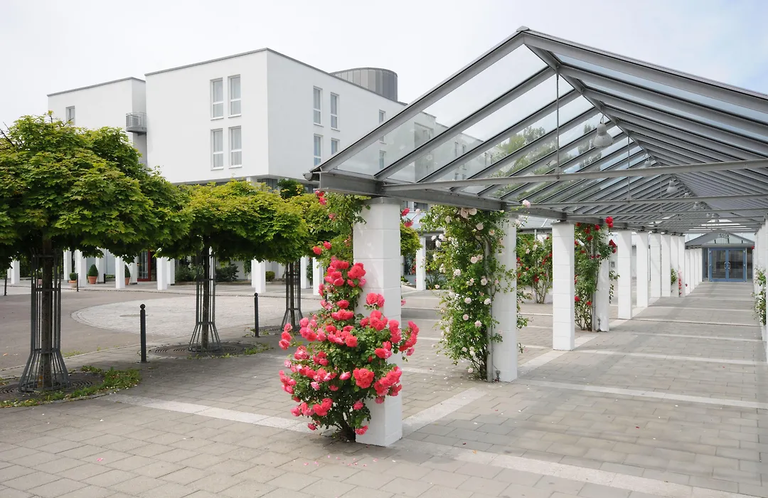 Best Western Parkhotel Weingarten-1
