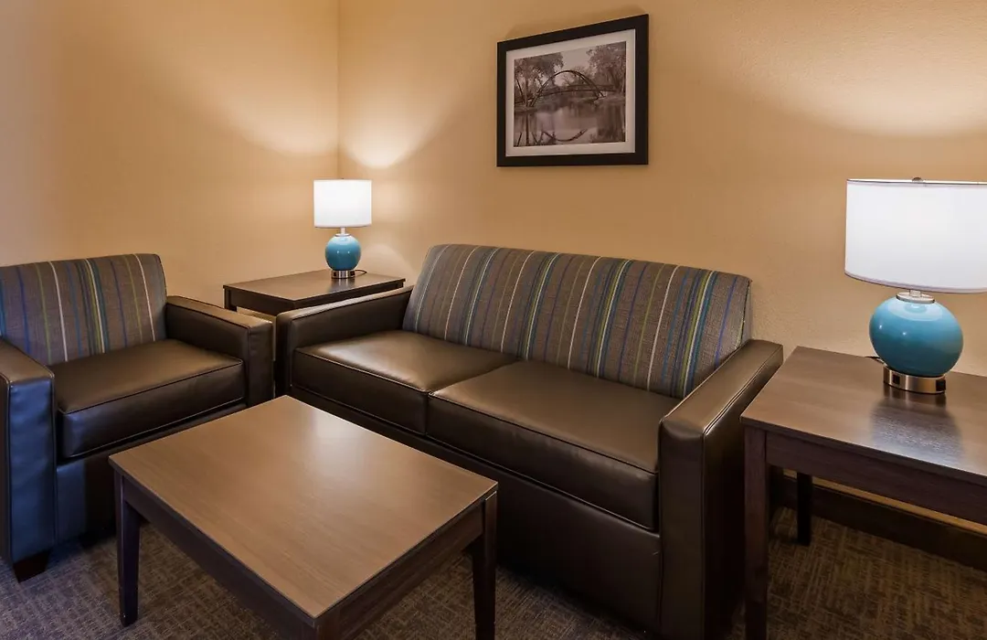 Best Western East Towne Suites-1