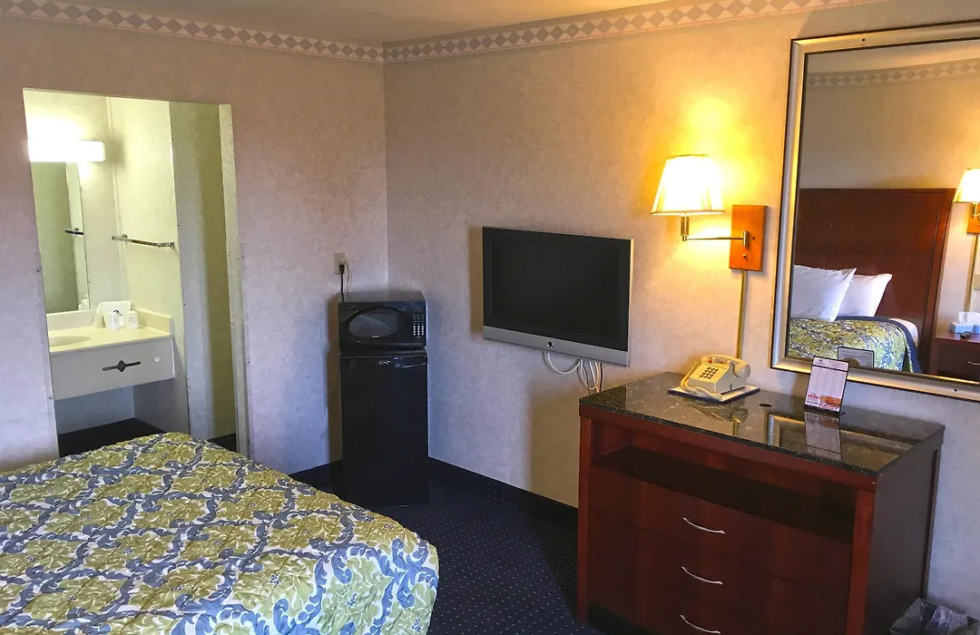 Americas Best Value Inn Of Decatur-1