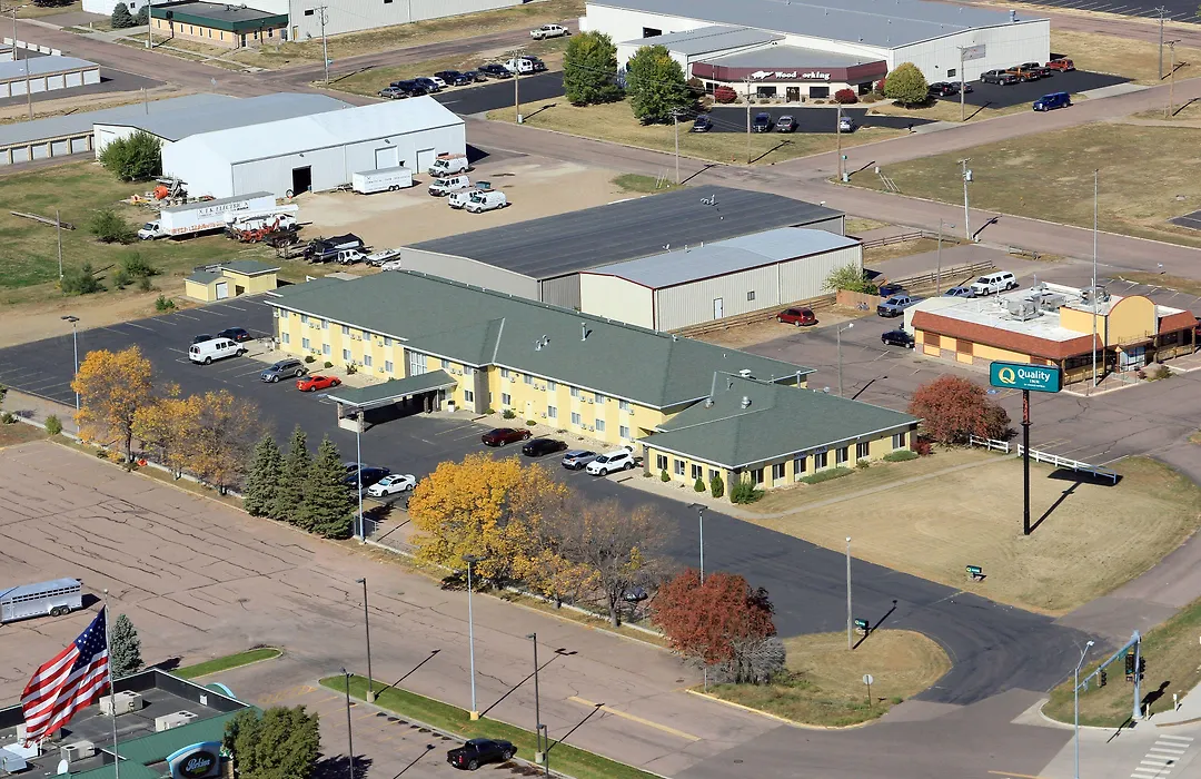 Quality Inn Mitchell I-90-1